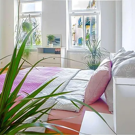 Delux 2 Roomapt. Location Easy Checkin+netflix 호텔